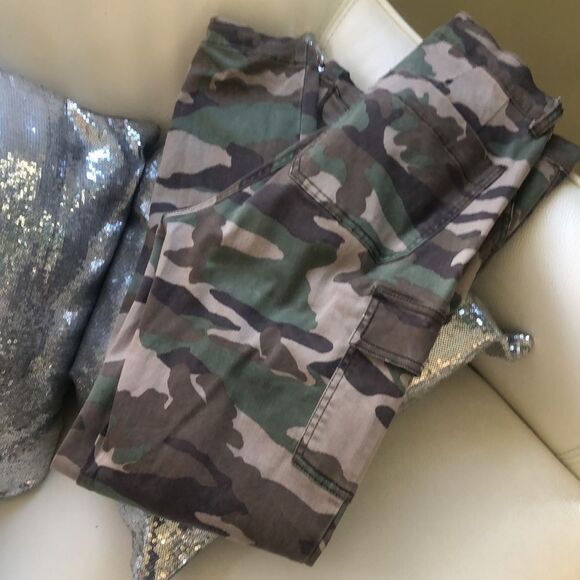 J.Crew Camo Cargo Pants - Picture 3 of 7